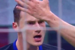 國米：防守的最高境界！這球鏟的太優(yōu)雅了！