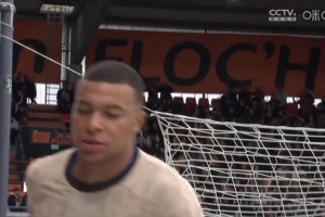 全能型前鋒！姆巴佩策動進攻+腳后跟破門，解說員都懵了！